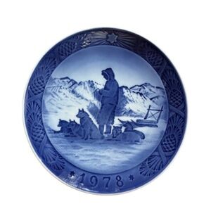 Royal Copenhagen Greenland Scenery 1978 Plate | 7″ Danish Porcelain